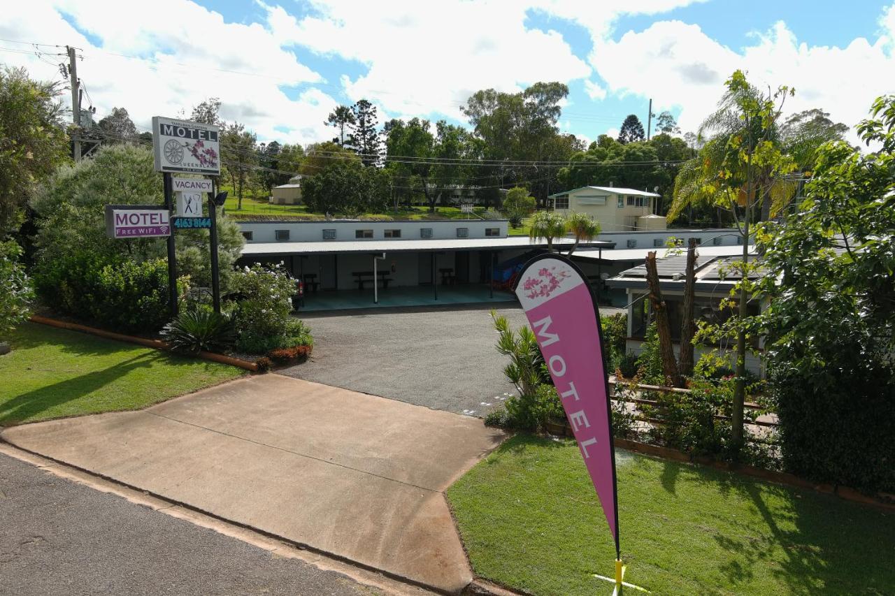 Y Motels Yarraman Exterior foto